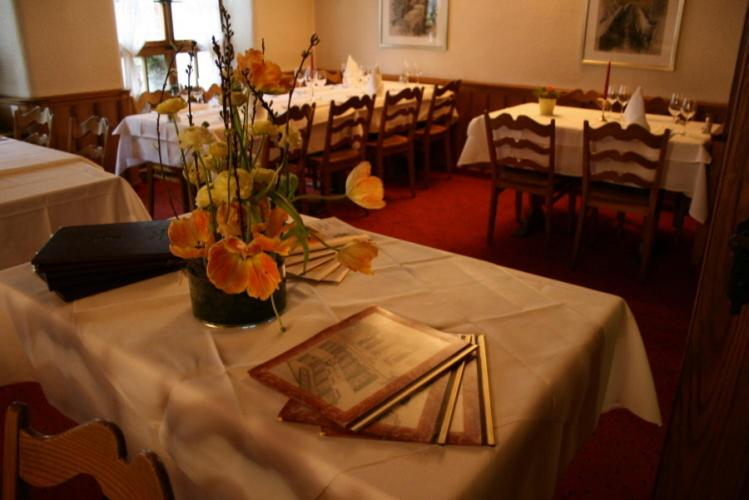 Food & Drinks 3, Hotel zum alten Schweizer, Nidau