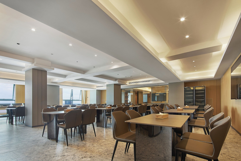 Food & Drinks 5, ALL IN LIGHT LUXURY HOTEL, Phnom Penh