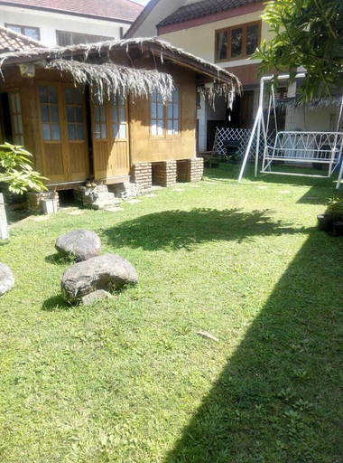 Others 2, Villa Triniti Blok i-35, Bandung