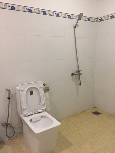 Bathroom 7
