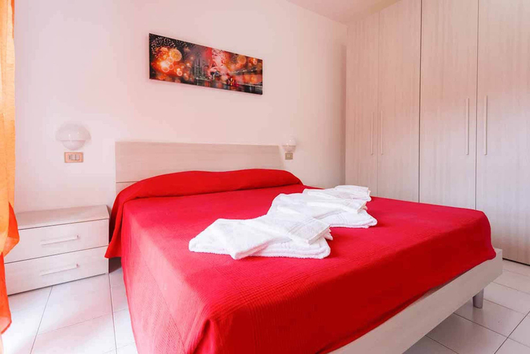 Bedroom 1, Residence with pool in Luni Mare, La Spezia