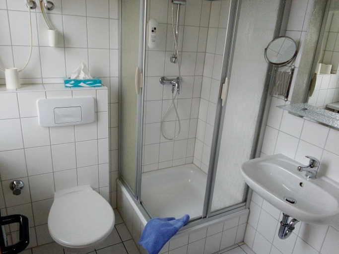 Bathroom 2, Hotel Ratscafe Uckeritz, Vorpommern-Greifswald