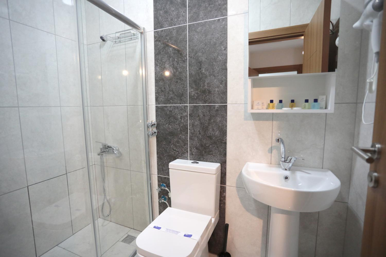 Bathroom 5, Beksiti Hotel, Merkez