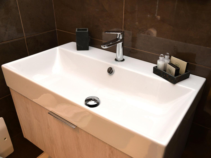 Bathroom 2, CASA FELICE Suite Room, Taranto