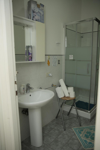 2, B&B Bel Ami, Rome