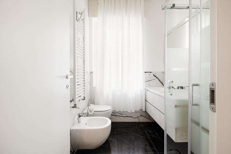 Bathroom 3, Heart Milan Apartments Sforza Duomo, Milano