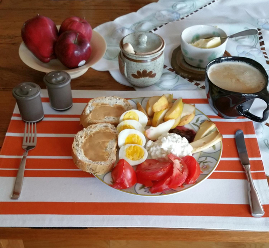 Food & Drinks 3, Our Valley View Bed & Breakfast, Durham