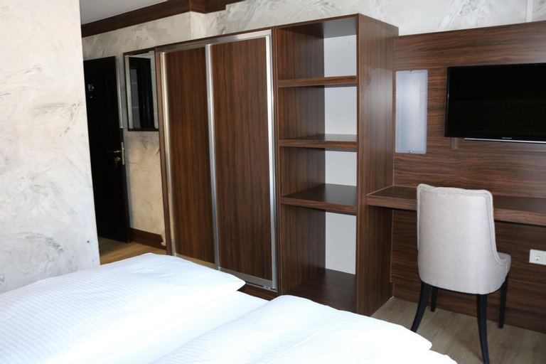Bedroom 11