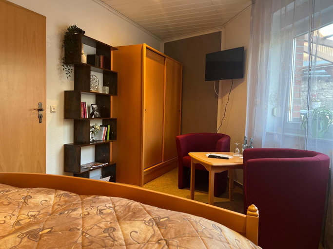 Bedroom 3, Landhaus Pusteblume, Harz