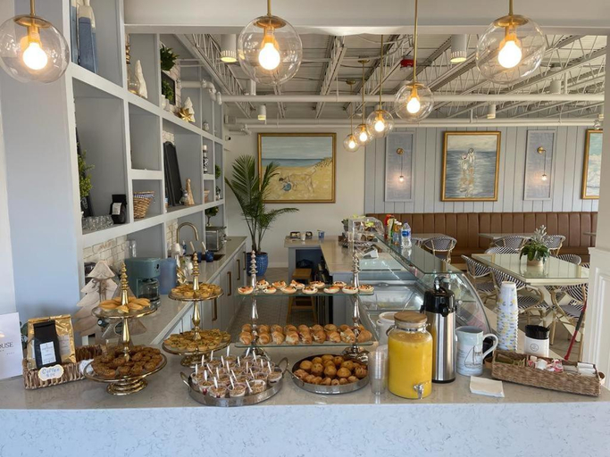 Food & Drinks 3, The Lighthouse Boutique Hotel, Cameron