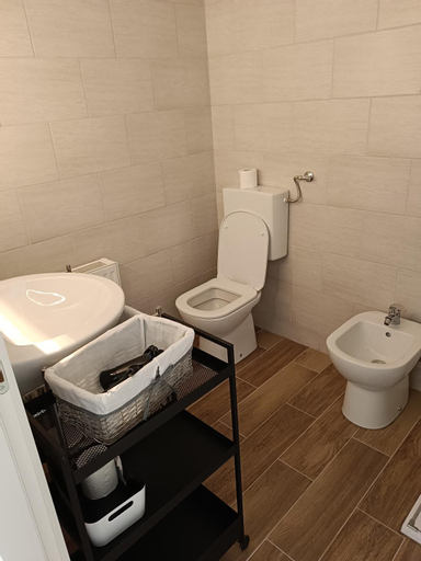 Bathroom 18