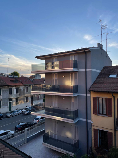 Others 4, Carissimi 4, Milano