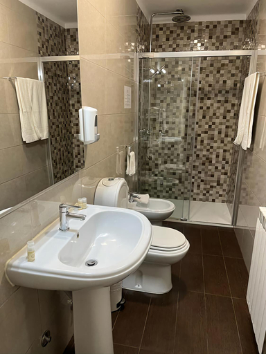 Bathroom 5, Residencial Solar da Estacao, Barcelos