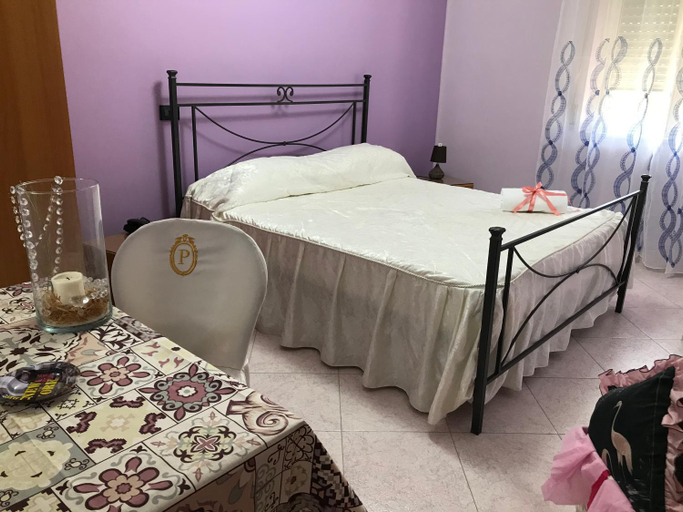 Bedroom 2, Hotel Degli Amici, Salerno
