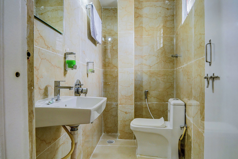 Bathroom 5, Open Hotel by Olive - The Emerald Inn, Bangalore