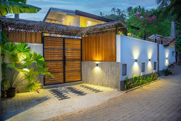 Others 3, Villa DK, Matara Four Gravets
