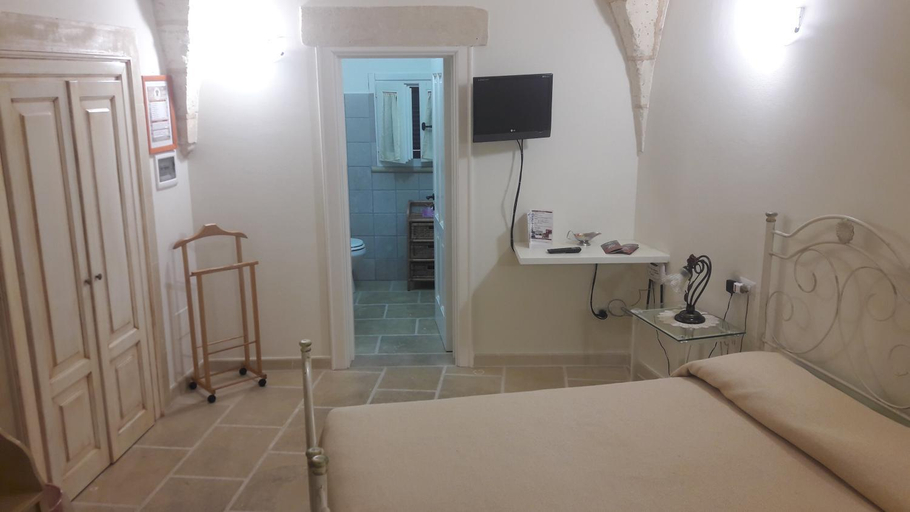 Bedroom 2, Palazzo Mellacqua, Lecce