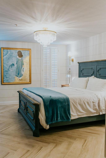 Bedroom 2, The Lighthouse Boutique Hotel, Cameron