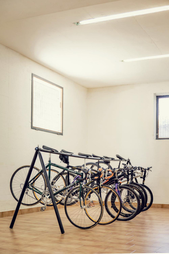 Others 4, Alle Robinie, Udine