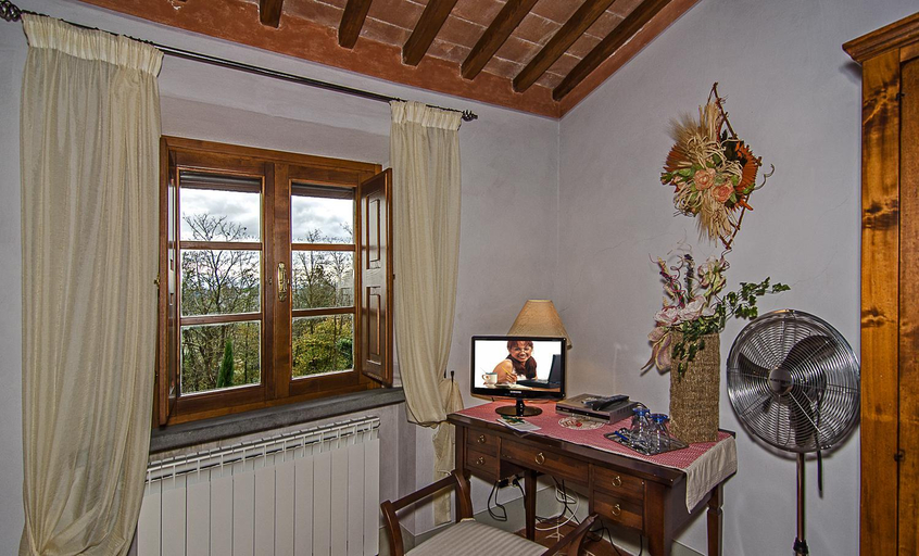 Others 5, Agriturismo Valliferone, Pisa