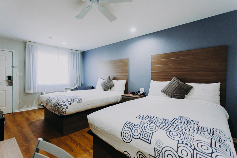 Bedroom 3, Passport Inn & Suites, Galveston