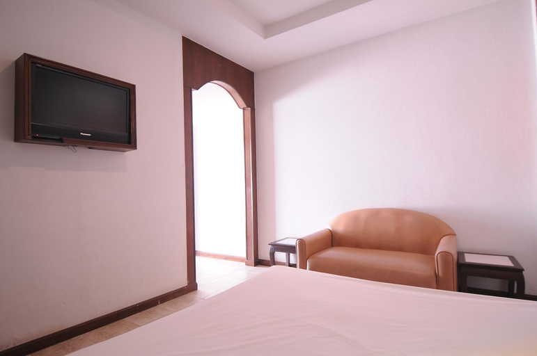 Others 4, Paradise Inn and Dining, Nong Khae