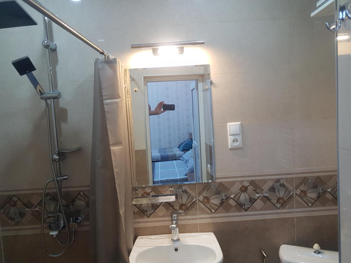 Bathroom 3, Guest House Romson Hotel, Tbilisi