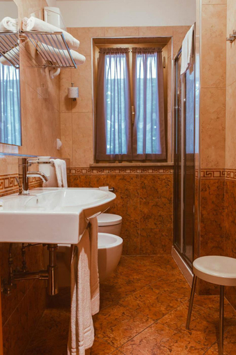 Others 5, Hotel Patriarchi, Udine