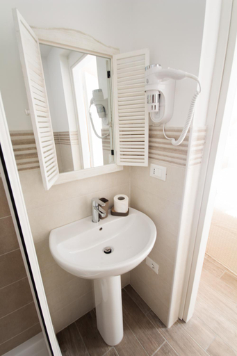 Bathroom 3