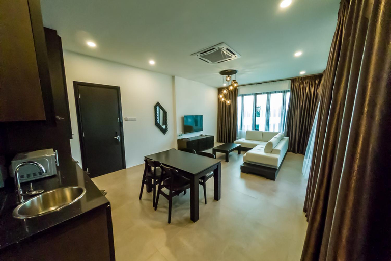 Dining Room 6