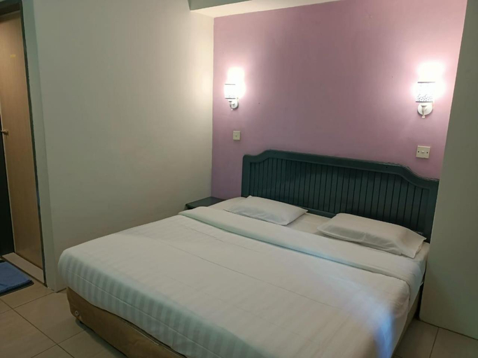 Bedroom 3, Monaco Hotel, Tawau