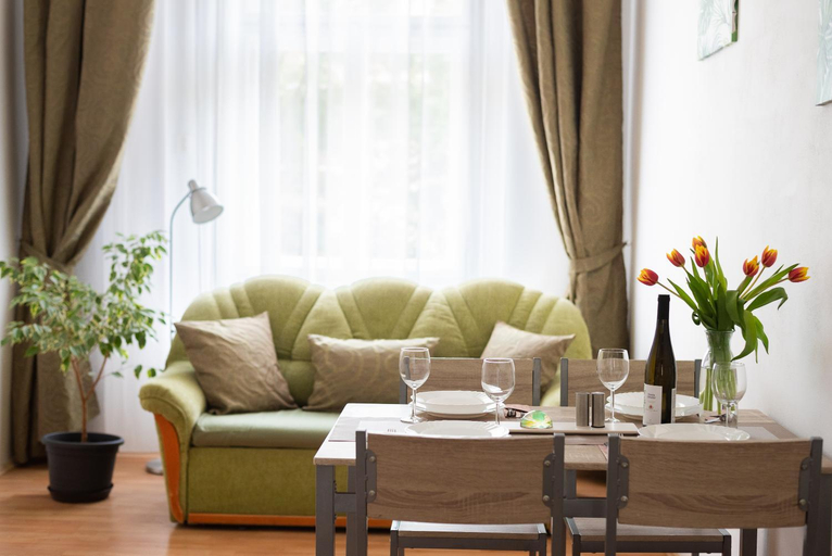 Food & Drinks 4, Prague - Karlin Apartments, Praha 7
