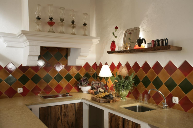 Kitchen 5, Monte Do Areeiro, Coruche