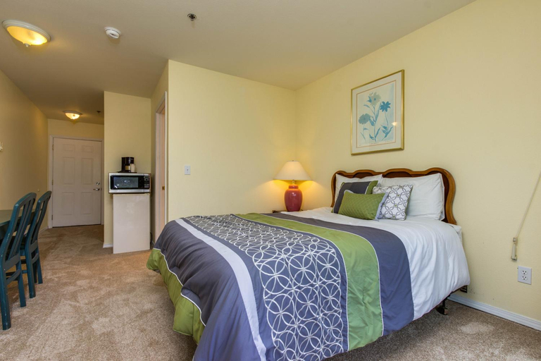 Bedroom 13