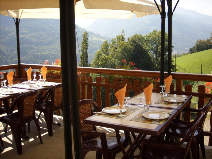Others 5, Ferme Auberge du Bessard, Isère