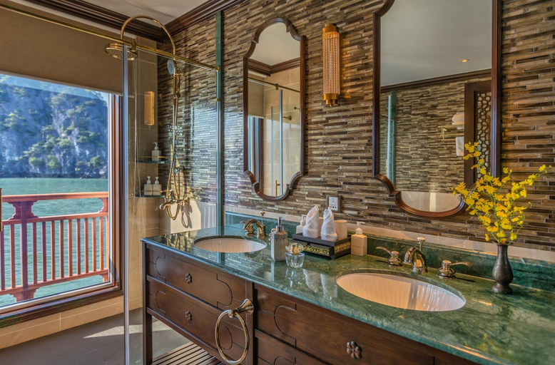 Bathroom 4, Heritage Line Ylang Cruise - Ha Long and Lan Ha Bay, Hạ Long