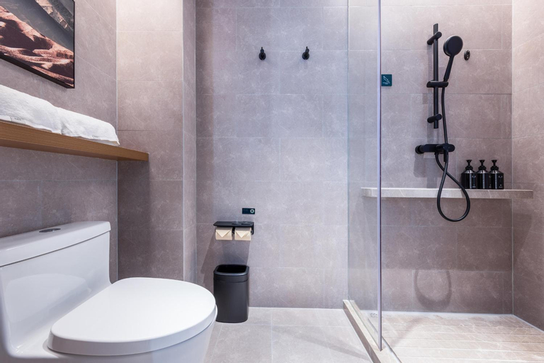Bathroom 4