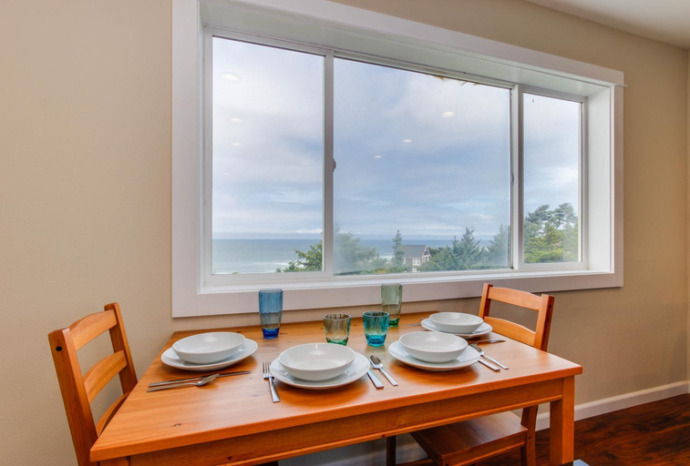 Dining Room 7