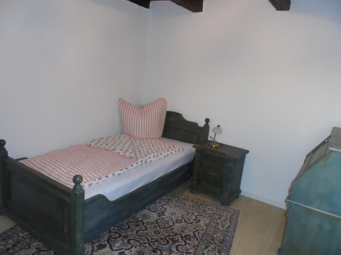 Others 4, Apartmenthaus Am Schlosspark, Saalekreis