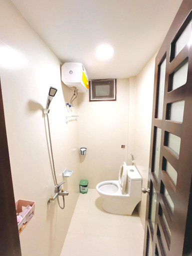 Bathroom 10