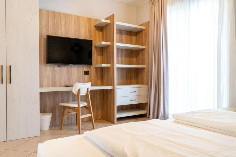 Bedroom 6