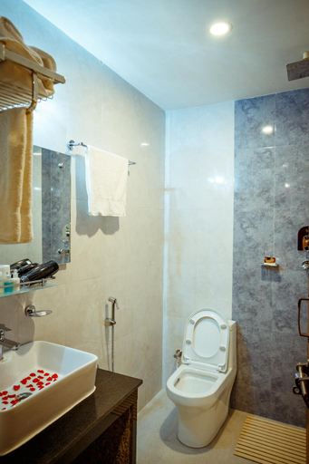 Bathroom 3, Paradise Boutique Hotel, Gandaki