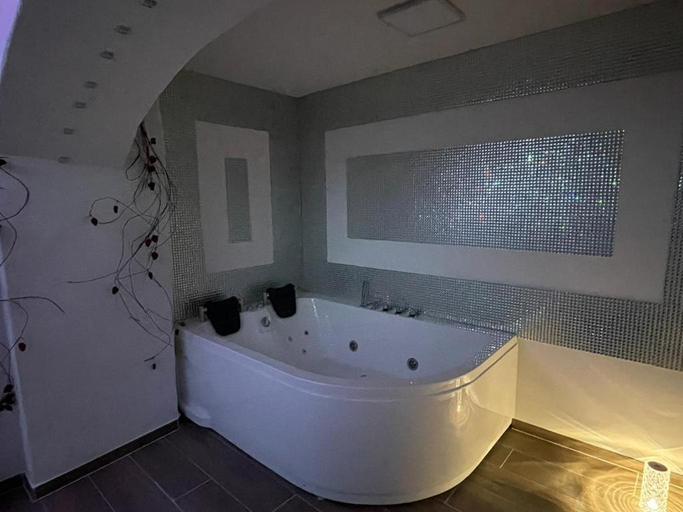 Bedroom 2, Escape Private SPA II, Zurzach