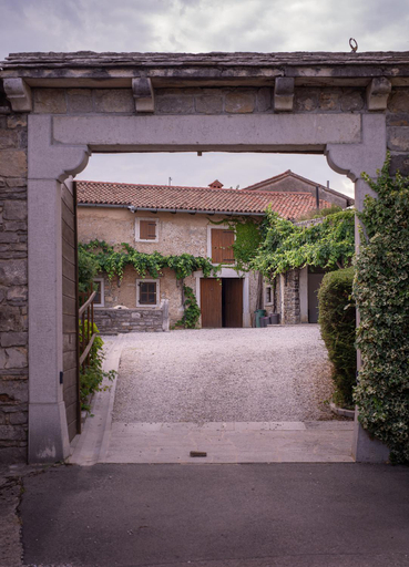 Others 5, Hisa Orel (Orel House), Sežana