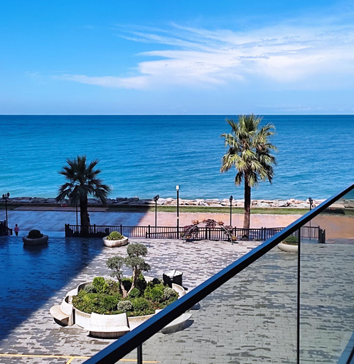 Others 2, 20m to Beach & Park Sea Batumi View, Batumi
