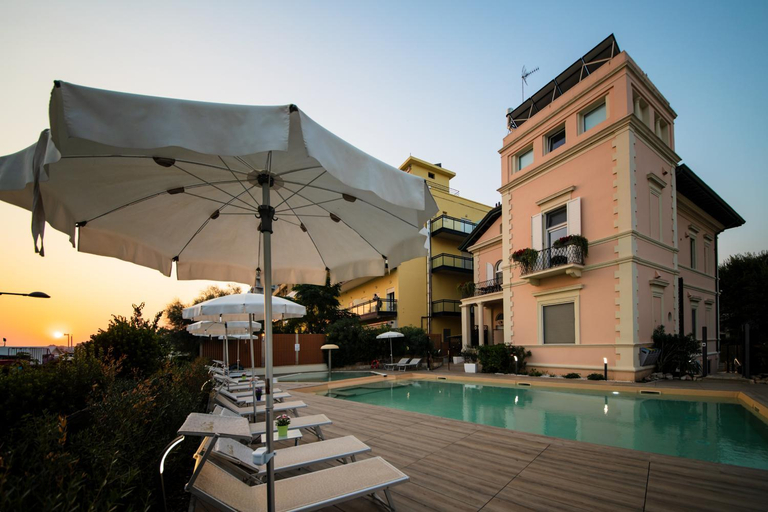Others 4, Villa Fiorita, Rimini