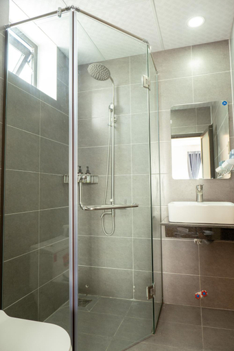 Bathroom 5, Ngoc Anh Hotel, Ho Chi Minh City