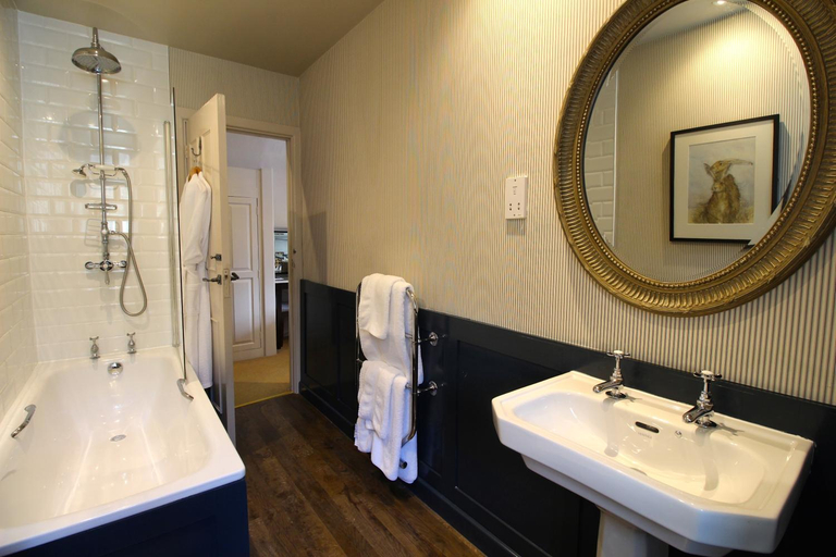 Bathroom 4, The Hare & Hounds Hotel, Gloucestershire