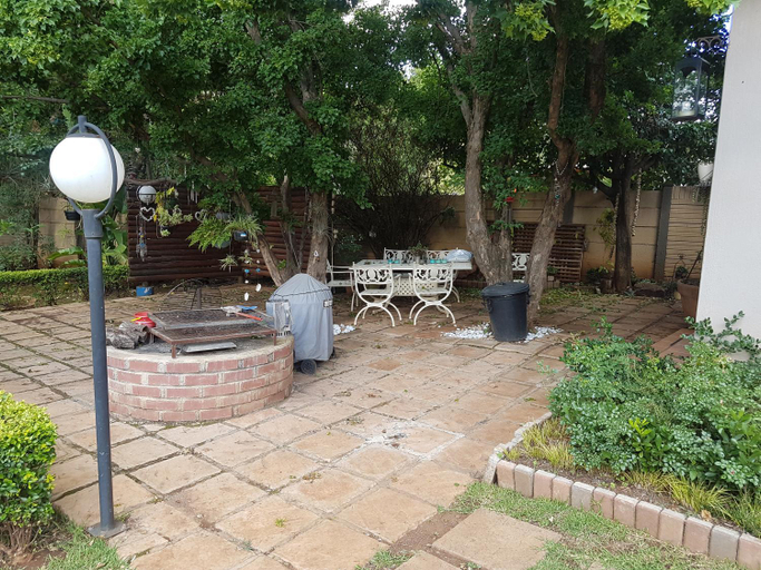 Others 4, Roosboompies Guest Suite, City of Tshwane