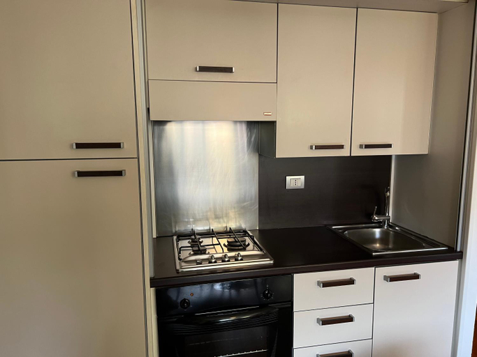 Others 4, Residence San Martino, Messina